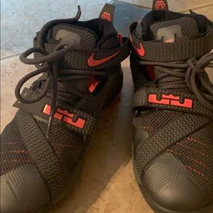 Nike Lebron basketball shoes
